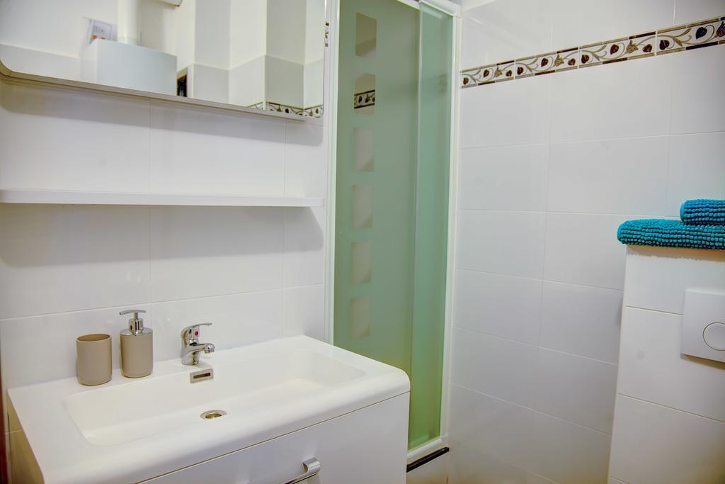 Atw Apartments Antwerpen Rum bild